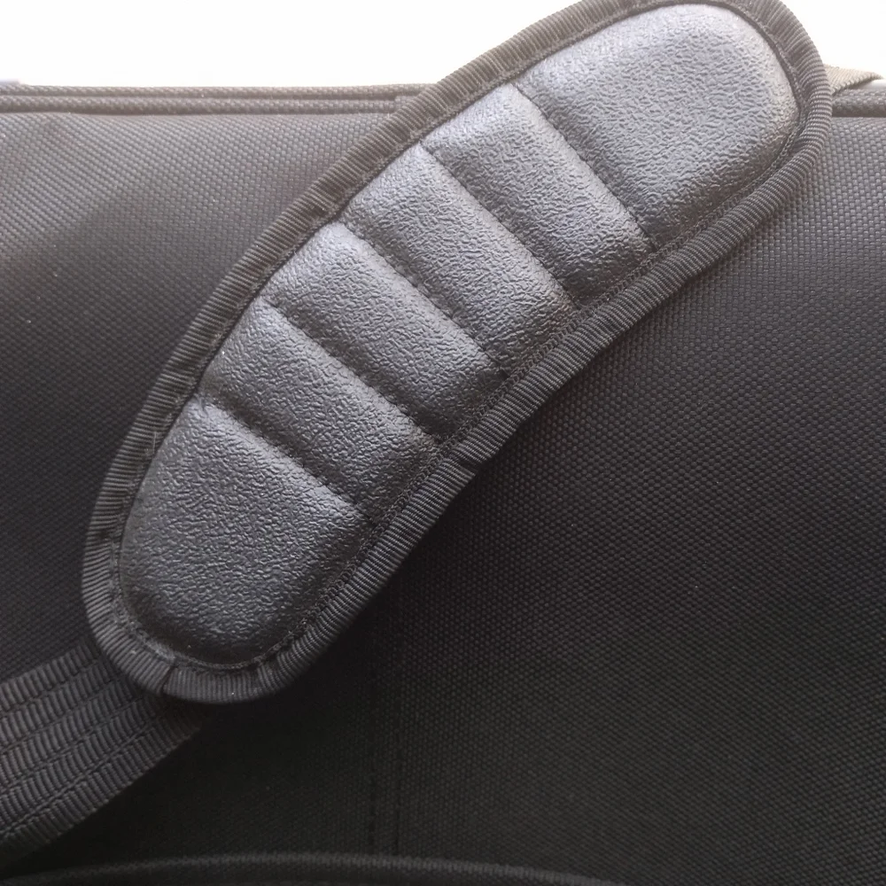 Dell Black Laptop Bag all intact 16.5 × 13.5 × 3 Elastic Inside for strapping